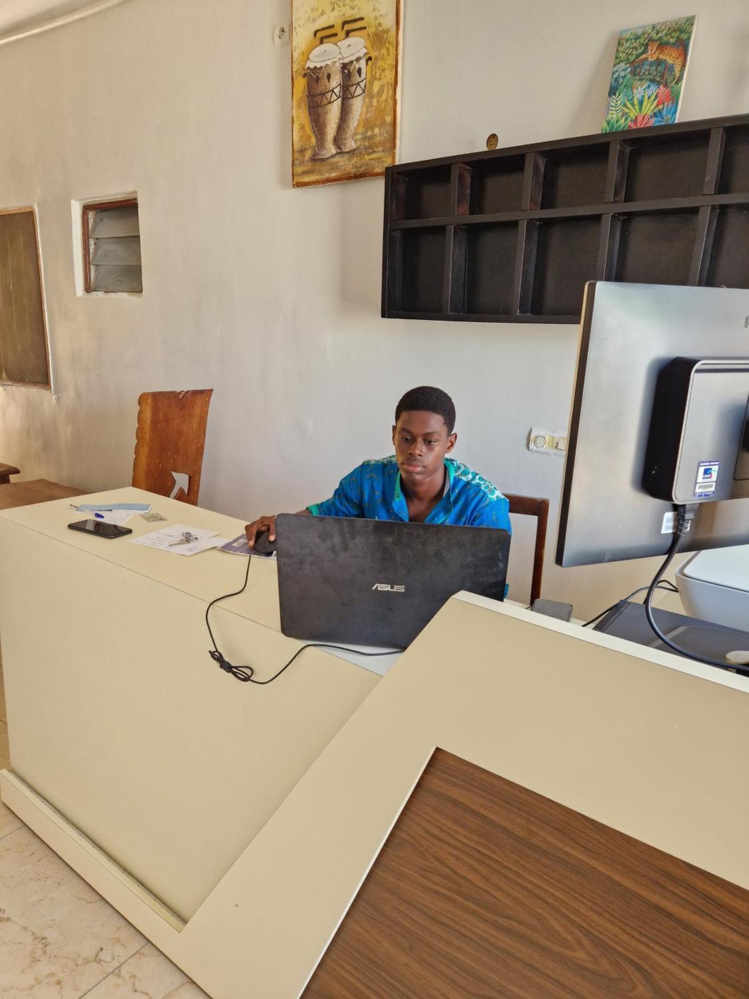 Hotel Madou Grand Bassam Exterior foto