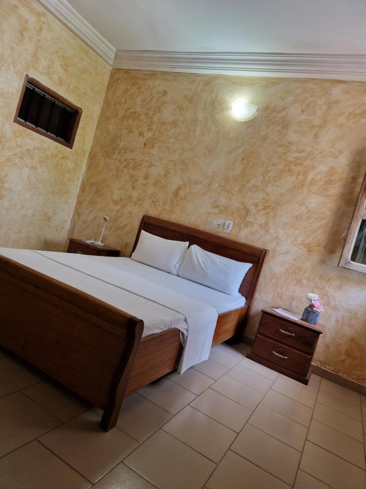 Hotel Madou Grand Bassam Exterior foto